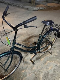 بيسكل بناتي ياباني للبيع حجم 62سعر 100وبي مجال غير متواجد ع فيس 077026...