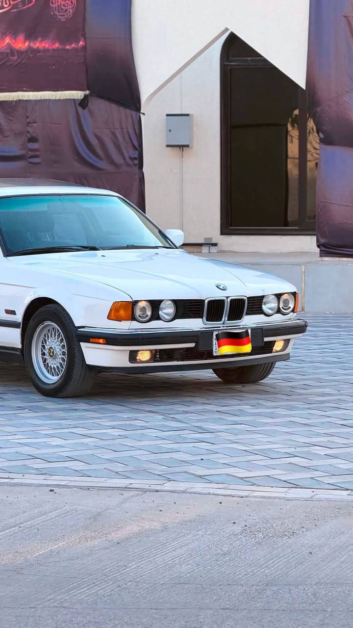 السلام عليكم حبايب
BMW 730i مفتوح
موديل 1991 سياره رقم بغداد مشروع وطني 
سياره بلاديه وبدون صبغ ولا تبديل ونظافتهه كدامكم سياره جديده 
فول مواصفات 
سلايد روف شغال
كشنات كهرباء كل حركاتهن شغالات تدفئه
كروز سرعه شغال
دبل جكمجه
كير ومكينه ب الشرط
حداده نص عمر
منظومه غاز 60 لتر جديده 
تبريد ثلج ويه السويج
حماوه ثابته ومنظومة ماي جديده 
منظومه بانزين جديده 
والباقي كدامكم سياره خير من الله
مال جناي الفضل لله
السعر 52 وبيهه شي بسيط ان شاء الله 
للاستفسار الاتصال 
***********
