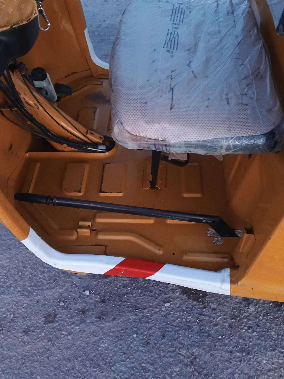 السلام عليكم تكتك tvs21الواجبه الوله تكتك دبلات جداد باتري جديد سلف جديد كهربائيات فول كوله شغاله مانقصه كلوب اشاير دبل اشاير صلايب درام شفتات جواريب  مفوله وجاهز عل اخر حبايه مكينه وكير وكسل وكلجات  كشر كفاله عد صبغ اهىلالات فقط والباقي كفاله مكاني واسط ***********
