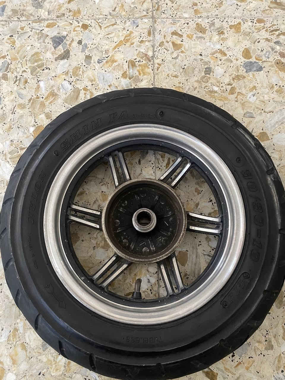 سلام عليكم ويل نجمه البيع مكفول من كلشي مكان بغداد رقم ***********
