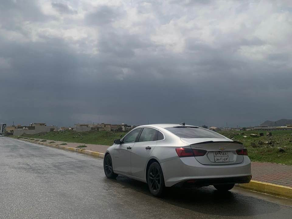 مالیبۆ ٢٠١٨ فوول بەس پانۆڕاما نیە کوشن جلد و شاشە گەورە بەسمە تەحدیل سورحە تۆماتیک و حادی هەرچوار دەگا بەسمە تەبرید مەرکەزی بلاجیکتۆر  هەزەی تازەیە سەنەوی بەسەر چووە وەکالە بە ناوی خۆمە بە شەرتی غەرامە و تەحویل دوو پارچەی بۆیاغە بۆنیت و چاملخ تۆزیک بەدەنەی گرتوە 
٨٨ محامەلە *********** رانية, السليمانية
