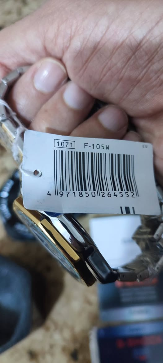 ساعة كاسيو جي شوك اصلي وياه الملحقات وكارت الضمان ومختم بالكامل


**إذا كنت صاحب هذا الإعلان وتريد حذفه لأي سبب، رجاءا أرسل رسالة إلى الدعم الفني**