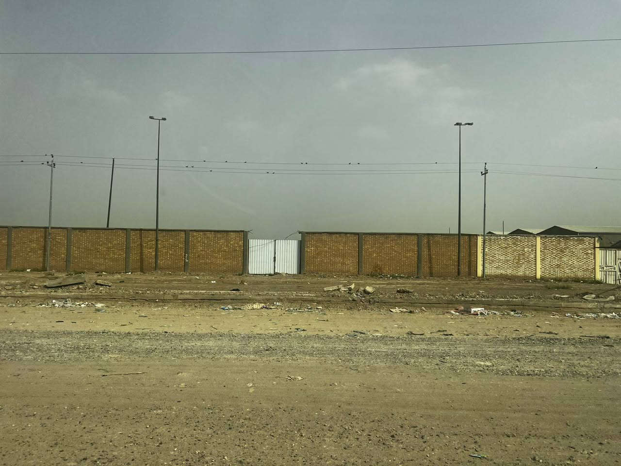 أرض زراعية في عويريج على الشارع العام مباشرةً مجاور أفران الاغا ومجاور البان كانون
الحصة (١٢)دوانم واجه ٦٠ من اصل مساحة العقار البالغه (٤٧) دونم كامل واجه ٢٣٠ مساحة العقار ارض خاليه من اي بناء يستطيع المشتري شراء حصص اخرى بعد شراء حصتنا ويمكن ان نساعده في ذلك
العقار يصلح لكل شي زراعي صناعي تجاري سكني يصلح جامعة او مستشفى ضخم او مشروع صناعي عملاق او وكاله سيارات او مجمع سكني او مول تجاري او جملونات مخازن ضخمة او اكثر من مشروع معاً علما ان عرض سعر الدوانم ٥٠٠ مليون فقط

***********
