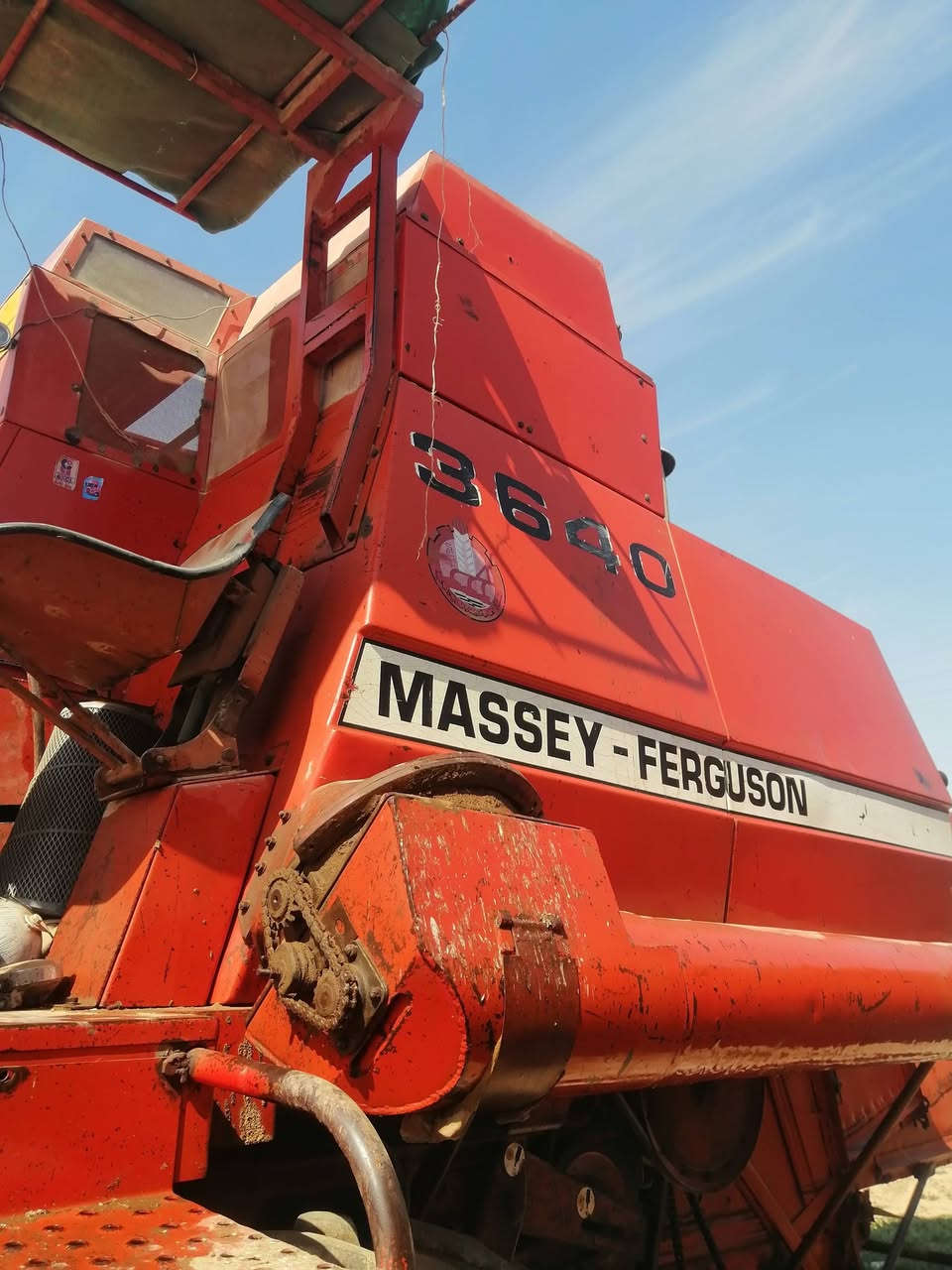 السلام عليكم دراسه فوركسن للبيع موديل 90ما ناقصها اي شيء امعمره كامله سعر 80ورقه وبيها مجال مكان الدراسه قضاء مخمور ناحية القراج للستفسار الاتصال على الرقم ***********
