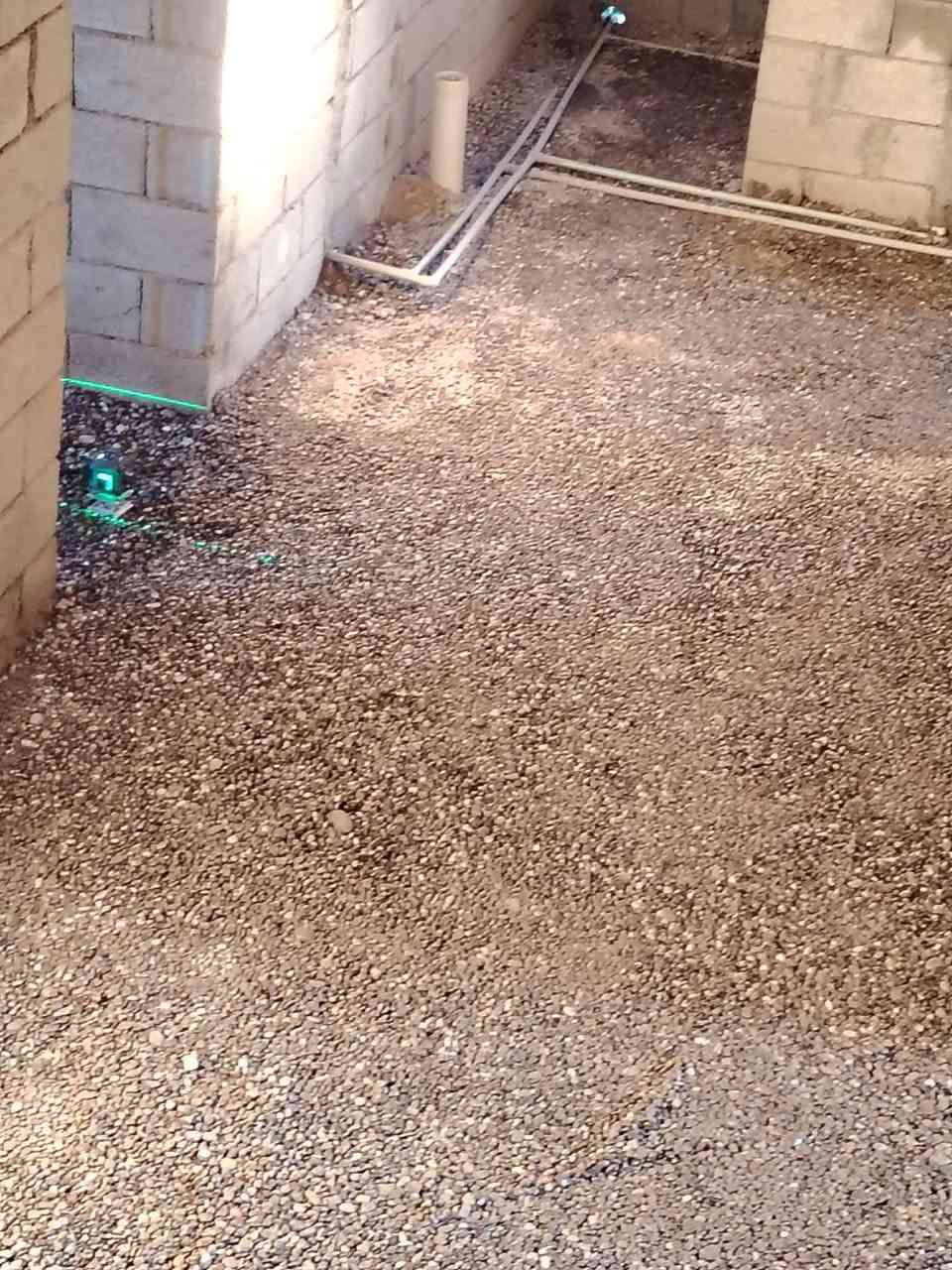 السلام عليكم يوجد كادر عمل تعديل بيوت تصعيد بلوك حدله بيوت تنزيل جص تصعيد جص وفرش حجر  وسيراميك تصعيد  وموجود حادله وجك همر اجار/***********
