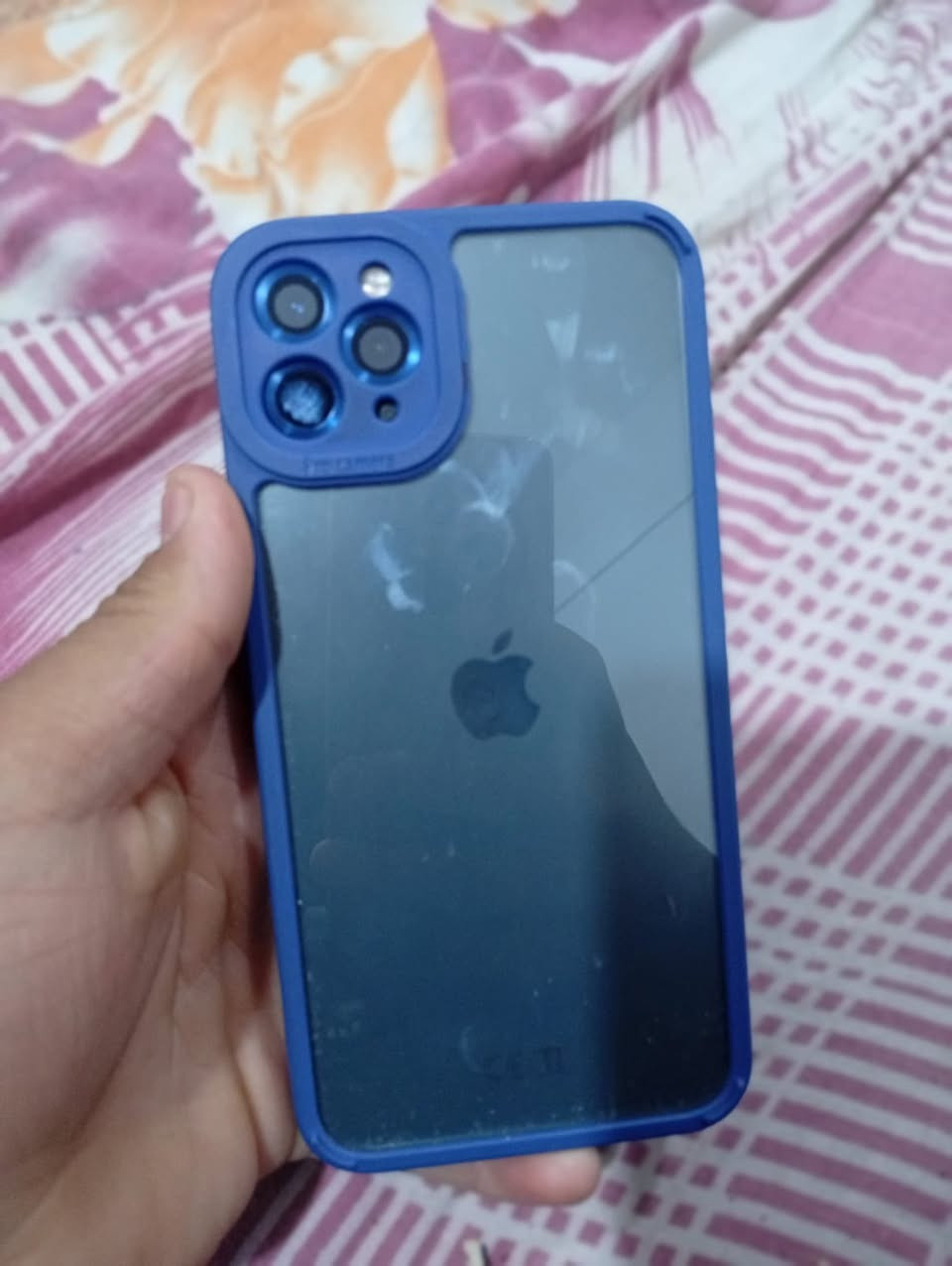 أيفون 11 برو ماكس للبيع وا مرواس مكفول من كلشي ***********
