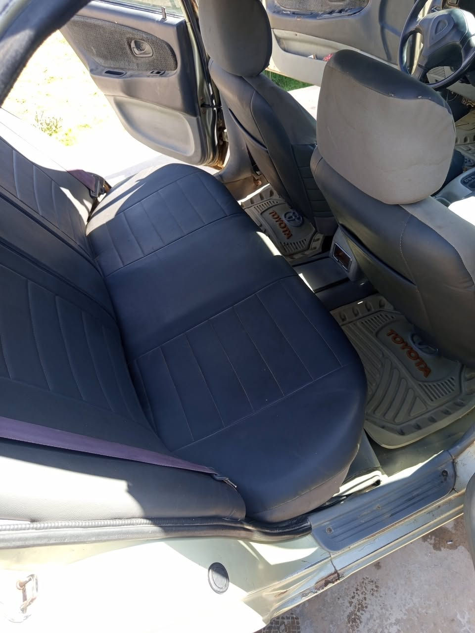 للبيع بروتون مديل 2004 مصبوغه عام كدامك ب الصور مكينه بيها لاستيك ولف صافيه لا خربطه ولا تأخير وكير سليم  السعر 30 ورقه سياره حلوه وكاعد يرادلها ترتيبات مكاني بغداد فلكه سلمان باك للأستفسار انتصل ***********
