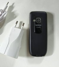 نوكيا • اصلي • شاحن