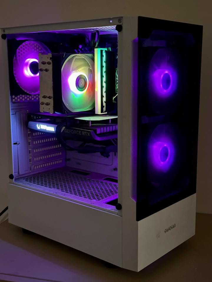 السلام عليكم
تجمعية كيس وشاشه كلش حلوات ومرتبات وموصفات قويه 

GPU RTX ZOTAC 4060 2FAN RGB 
CPU CORE I5 12400F 6. CORES 12 THEARDS 
RAM 8X2 16GB 3200HZ RGB 
STORAGE NVME M.2 1000GB 
MOTHERBOARD AUSU PRIME H610M 
POWER SUPPLY RAD DRAGON 🐉 600W+80 
تبريد غازي احترافي AG 400 ARGB 
CASR CASE 3 FAN ARGB WHITE COLOR 
متغير لاكثر من عشر أنماط مختلفة 
تجمعية كلش مرتبه والجامه مال كيس موجوده ✅

شاشه AOC 

MONITOR AOC 
180Hz 
24 inch 
IPS 
1MS 

شاشه تخبل 
سعرهن ثنينهن مليون و150 الف فقط✅
مكاني بغداد الدوره ✅
يوجد توصيل ✅


**إذا كنت صاحب هذا الإعلان وتريد حذفه لأي سبب، رجاءا أرسل رسالة إلى الدعم الفني**