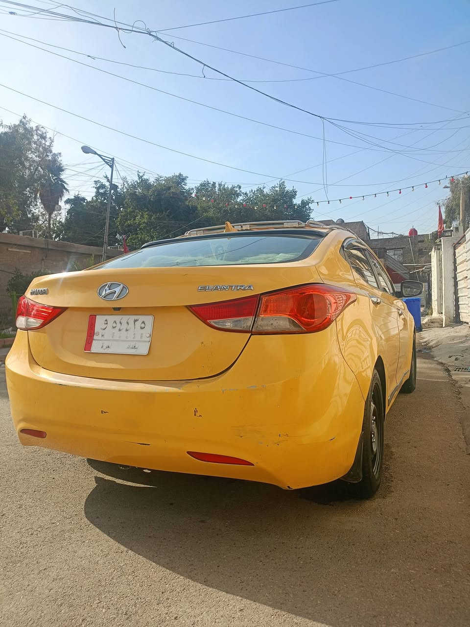 سلام عليكم  لانتر موديل 2013 خليجي مابيه حادث بس طخ بل حوض بصيط مضلع تخم تايرت جديد مكينة 1600  السعر 100 رقمي ***********
