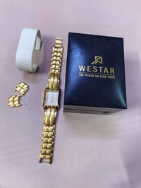 ساعة نسائية • وستر سويسرية • شغالة