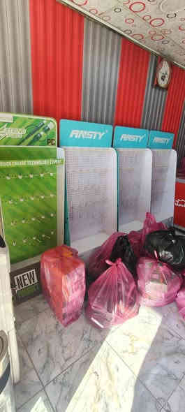 السلام عليكم ورحمه الله وبركاته
للبيع

رفوف MDF
ميز عدد ٤
ميز مكتبي 
ميز صيانة
بورد  سكة
رفوف اكسسوارات
جام خانة زجاجية مع الباب
 
السعر مناسب 
للاتصال 
***********
