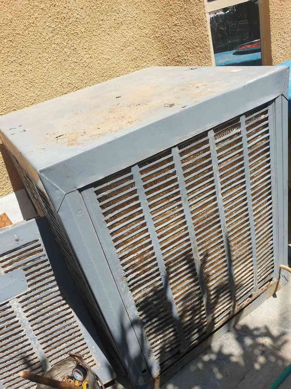 مبرده حجم كبير كشر مثل صورة شوية تعبان بس يشتغل موطور مابي عيب وحلفات جديده ٦٠


**إذا كنت صاحب هذا الإعلان وتريد حذفه لأي سبب، رجاءا أرسل رسالة إلى الدعم الفني**