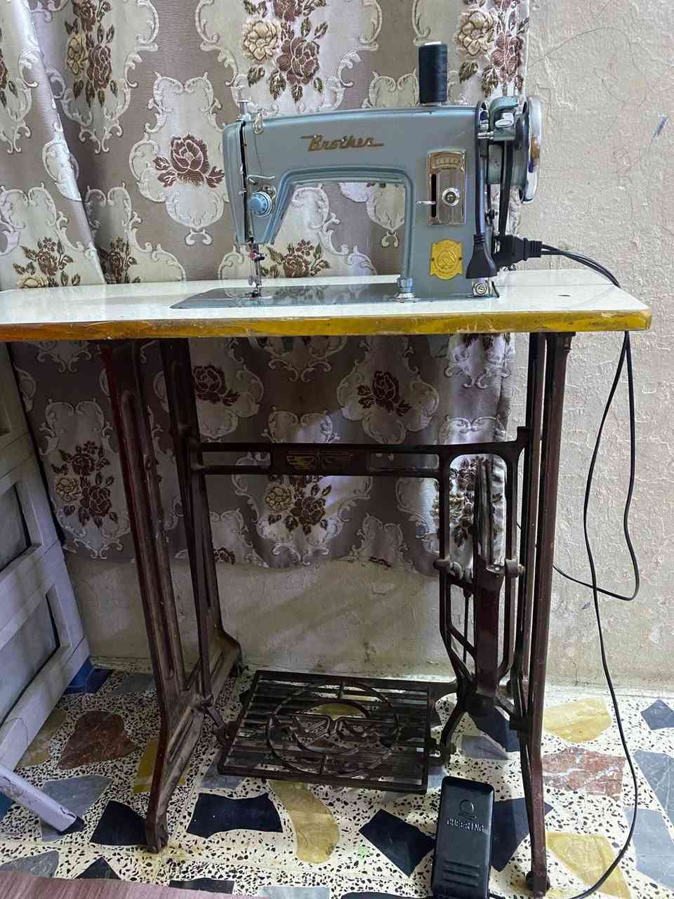 مكينه براذر للبيع مكان بغداد مدينه الصدر  السعر ١٢٥ الف ***********
