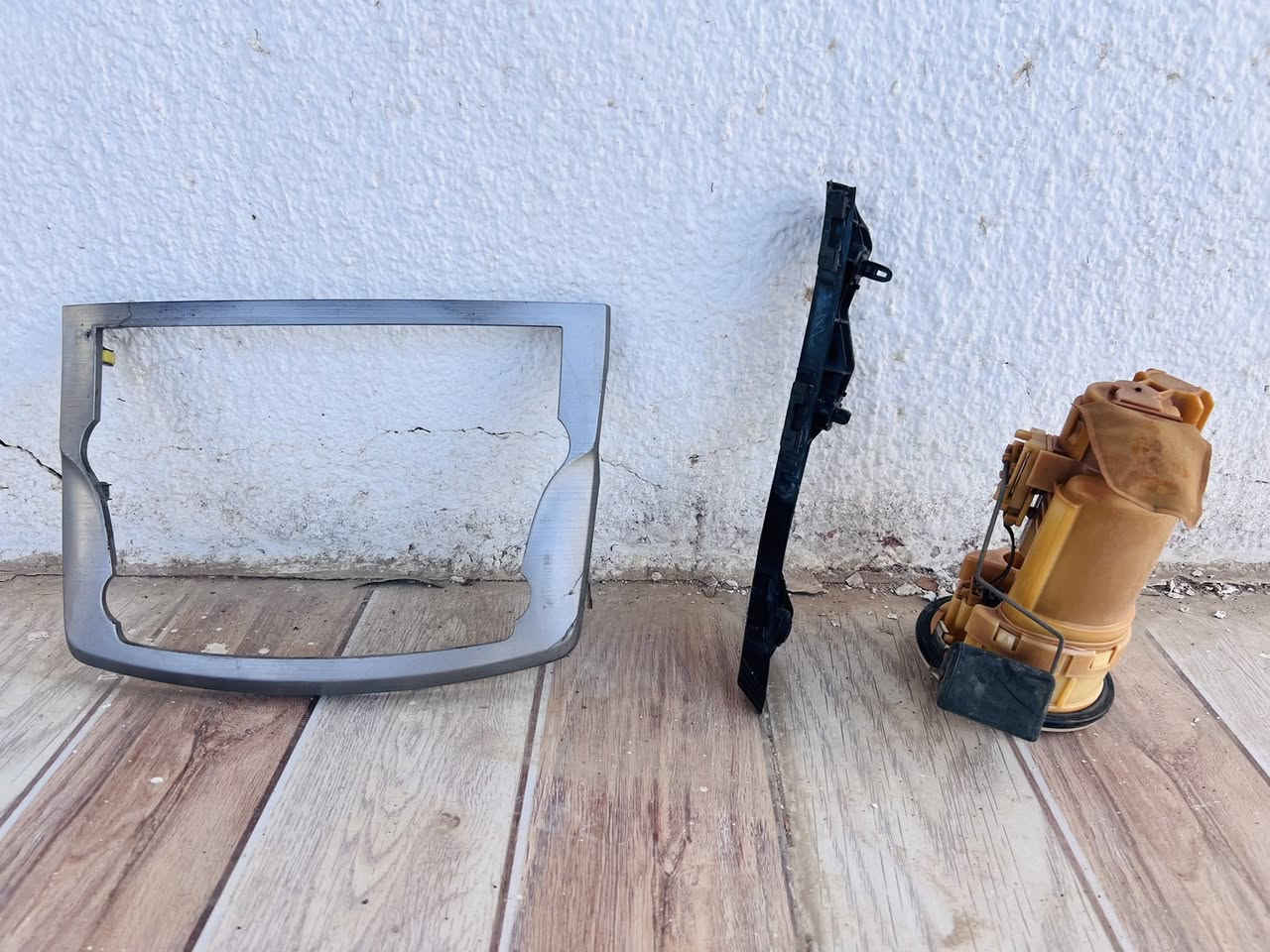 طوافة وماسكة وكفر مسجل افلون سعرهن 50 الف ***********
