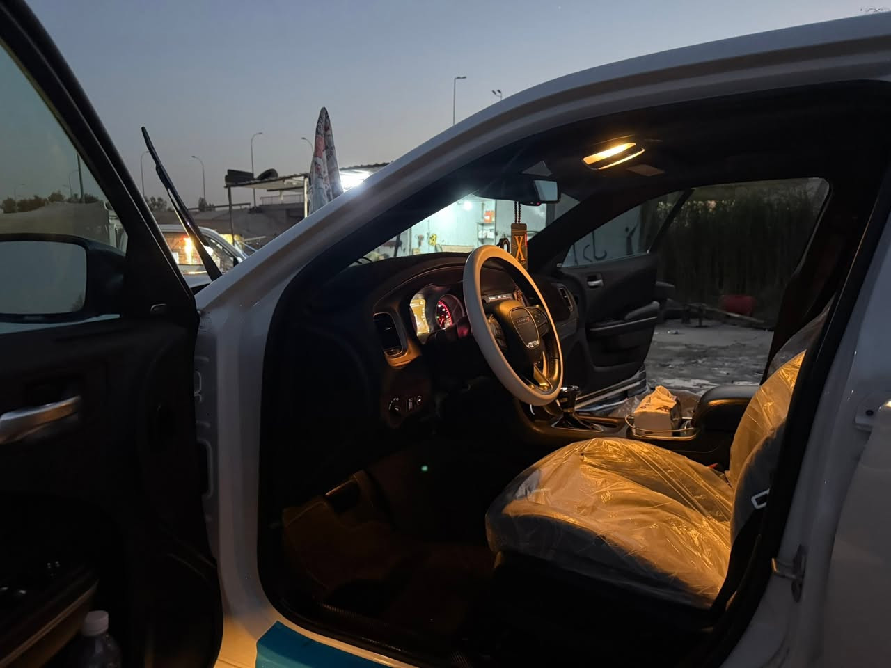 سلام عليكم

للبيع جارجر 2023 last call GT

 

بدون صبغ وتعديل 

كفالة السيارة ( كلين )

ماشية 58  ميل

باسمي رقم بغداد 

صور الحادث مرفقة بلمنشور

المواصفات: 

كشنات حضن

سوبر تراك 

محرك 3600 ستة سلندر

شاشة جبيرة كار بلي

نظام صوت سستم الباين alpine

حساسات وكامرة خلفية

المكان : بابل

للاستفسار: ***********
