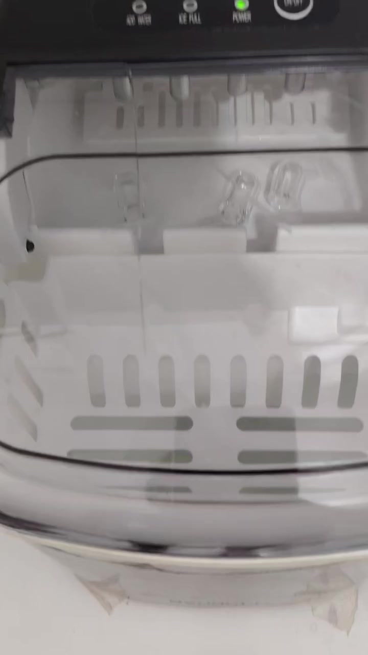 ثلاجه زغيره تنطي قولاب ثلج
سعر ٥٠ الف


**إذا كنت صاحب هذا الإعلان وتريد حذفه لأي سبب، رجاءا أرسل رسالة إلى الدعم الفني**