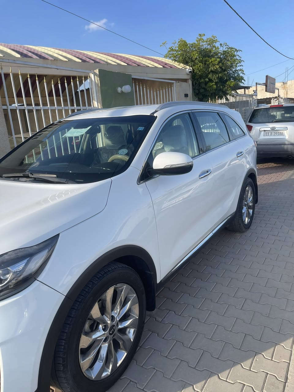 السلام عليكم للبيع سورنتو موديل 2018 خليجي مكفوله من الصبغ والتبديل السونار بالمنشور المكان صلاح الدين الضلوعية   ***********
