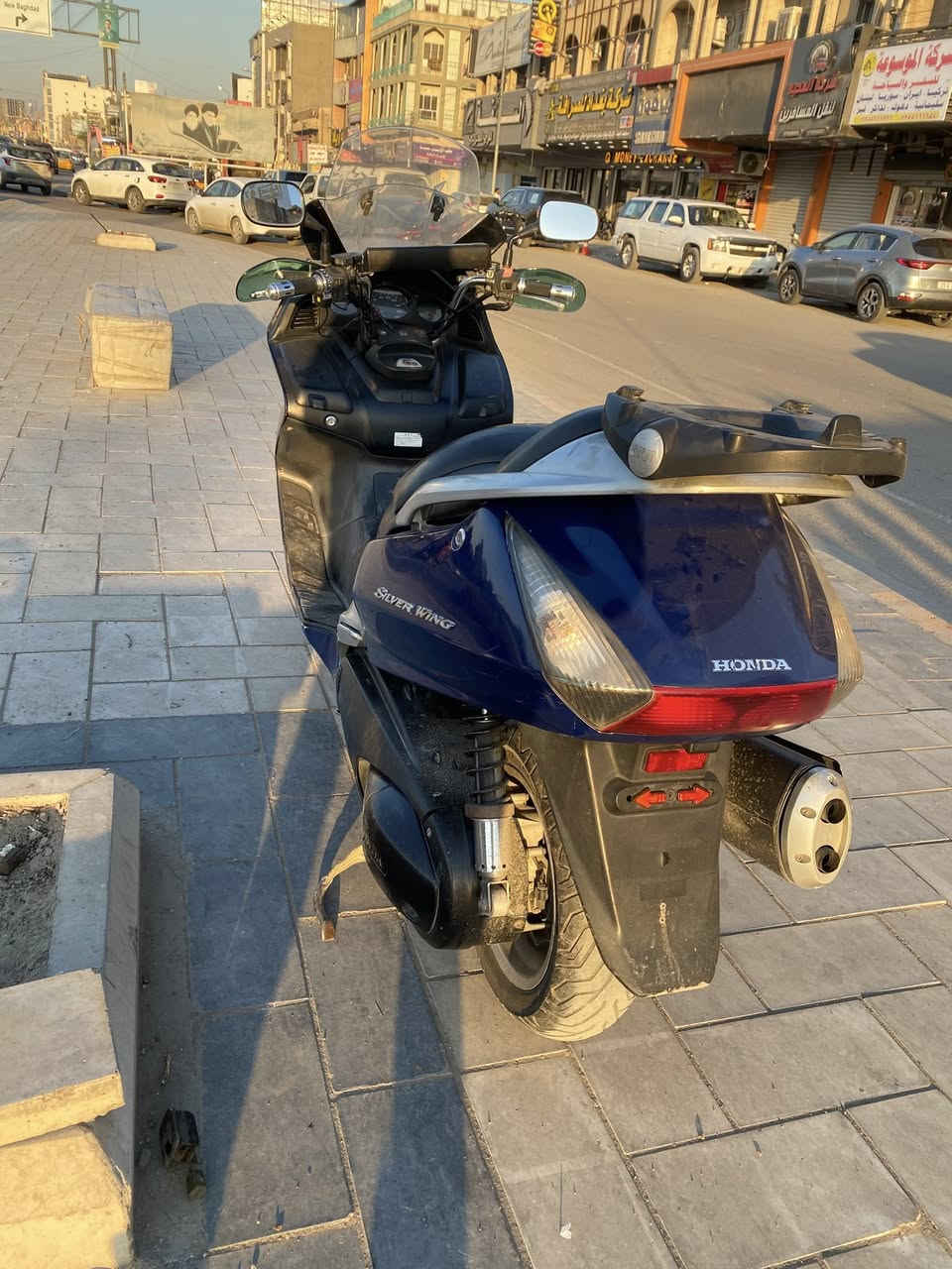 السلام عليكم سلفر ونج 600 دراجة حلوة و جاهزة كلها شغالة خير من الله مكاني بغداد الجديدة سعر 16 
الرقم ***********
