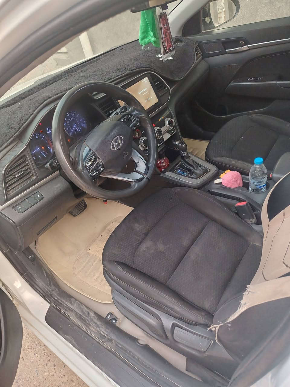 النترا 2019 حره تحويل ثاني يوم سنويه لل30 بيها جاملغ وبنيد تبديل و جاملغ صبغ توحيد لون وبيها برانكيت تعديل سعرها 110 مكانها ناصريه حي الشهداء ***********
