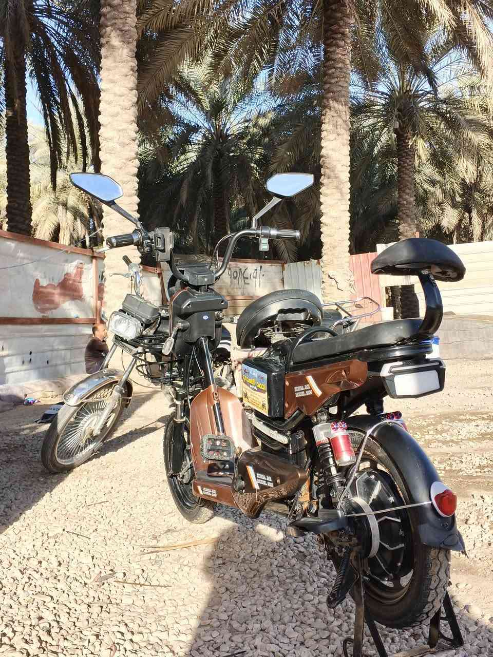 السلام عليكم بيسكل شحن للبيع النضافه 90بل 100 ما متعوب من المدرسه للبيت صارلي 4 تشر من ماخذه السعر 300 وبي مجال رقمي ***********
