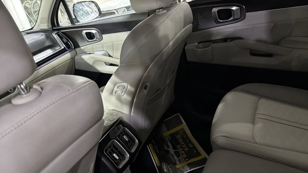 السلام عليكم كيا سورنتو2024 ضمان الشركة الدولية فول مواصفات فور اكس السعر 330$ 
للاستفسار ***********
