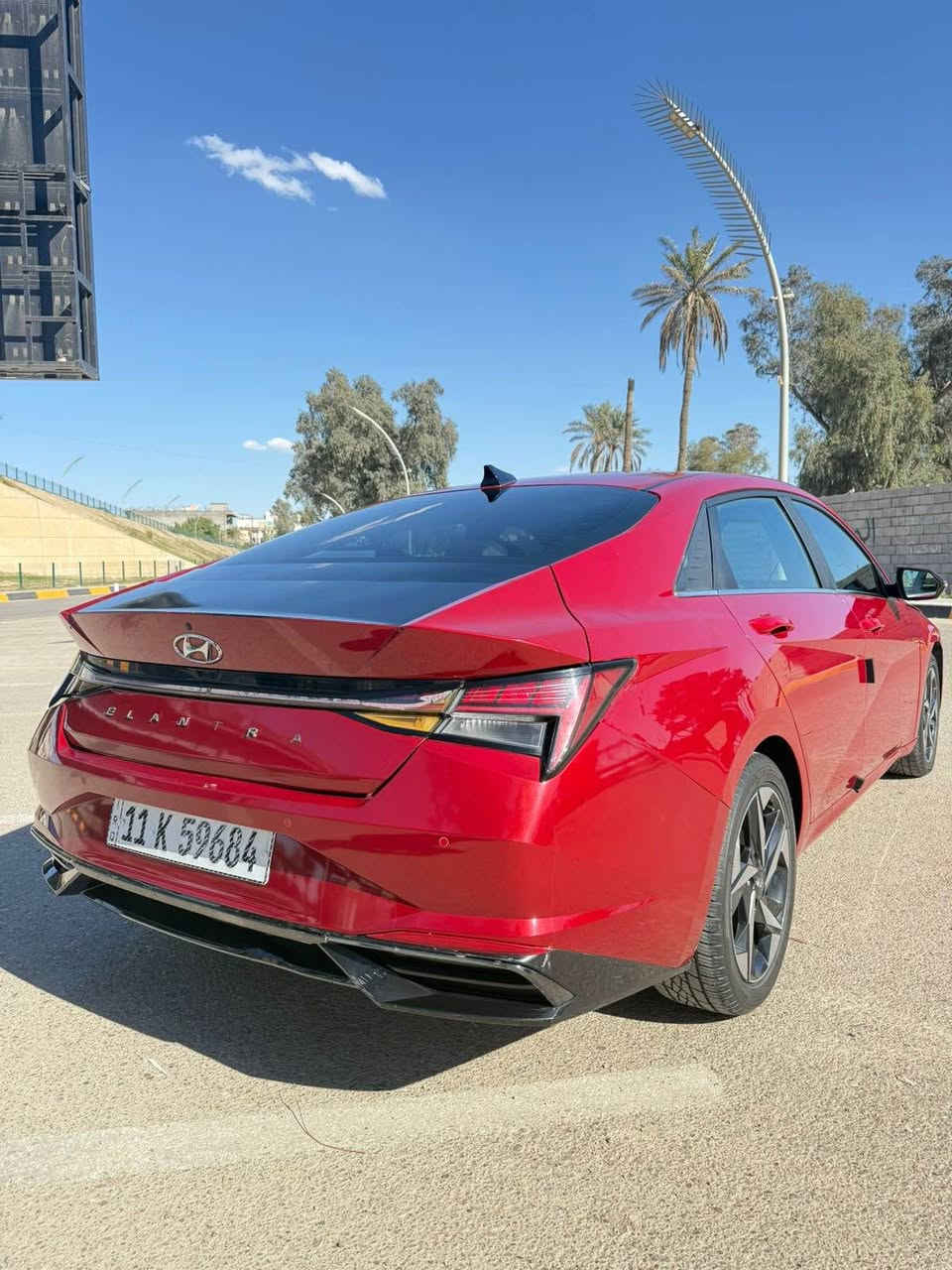 النترا 2023 للبيع 
سياره جديده بمعنه الكلام 
مواصفات سياره فول للاخير 
كشنات تدفئه تبريد
فتحه سقف 
قطعتين تبريد 
نقاط عمياء
رادار امامي جانبي خلفي 
سياره جديده ما محتاجه اي شي 
ماشيه 119 كيلو متر حقيقي
شاشه متصله اناره داخليه 
ضرر سياره جاملوغ خلفي بي بارد فقط بدون صبغ ولا معجون وبيهة بل بنيد بارد هم فقط سعر سياره 163 $ ورقه وبيهة مجال بسيط 
رقم صاحب سياره /*********** بعقوبة, ديالى
