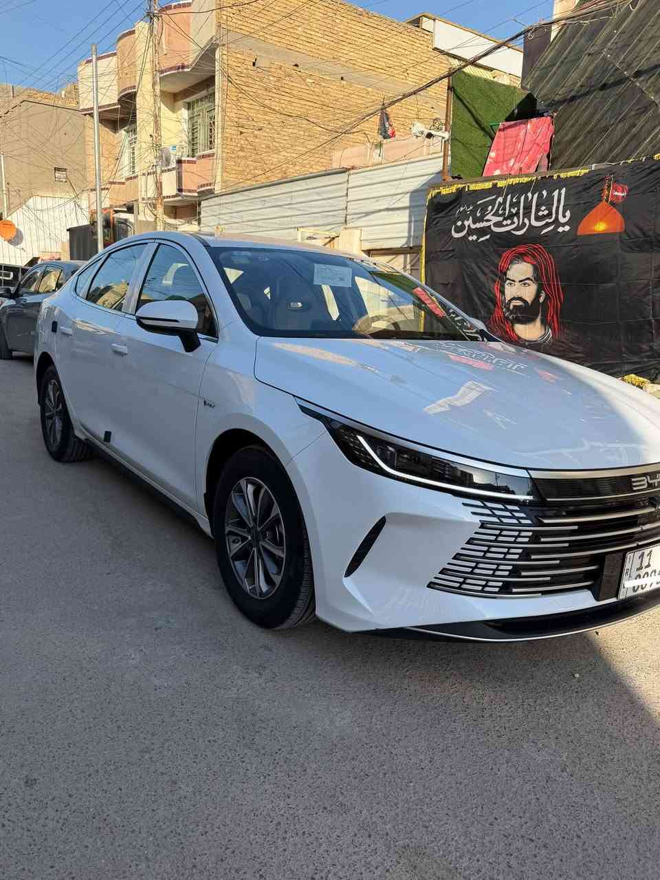 السلام عليكم BYD دسترويل ٢٠٢٥
مكفوله ماشيه ٥٥٨١ الف الكلي يعني زييرو
رقم بغداد
موصفات معروفه فول عدا الفتحه 
كل غراضه كامله شاحنه وكارت وبصمه
السياره كفاله 
سعر ١٩٦٠٠ بيه مجال بسيط
*********** بي واتساب 
مكان سياره بغداد الشعب

