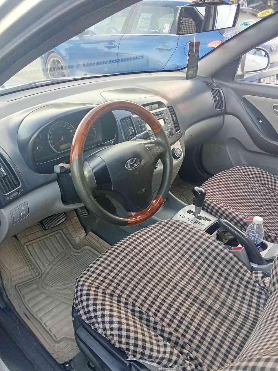 النترا للبيع 2009 مكفوله من الصبغ وضربه بسم كردي وكاله بسمنه جاهزة مكان نجف 95 وبيه مجال ***********
