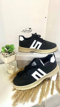 أحذية رياضية • مقاس ٤٠-٤٤ • توصيل