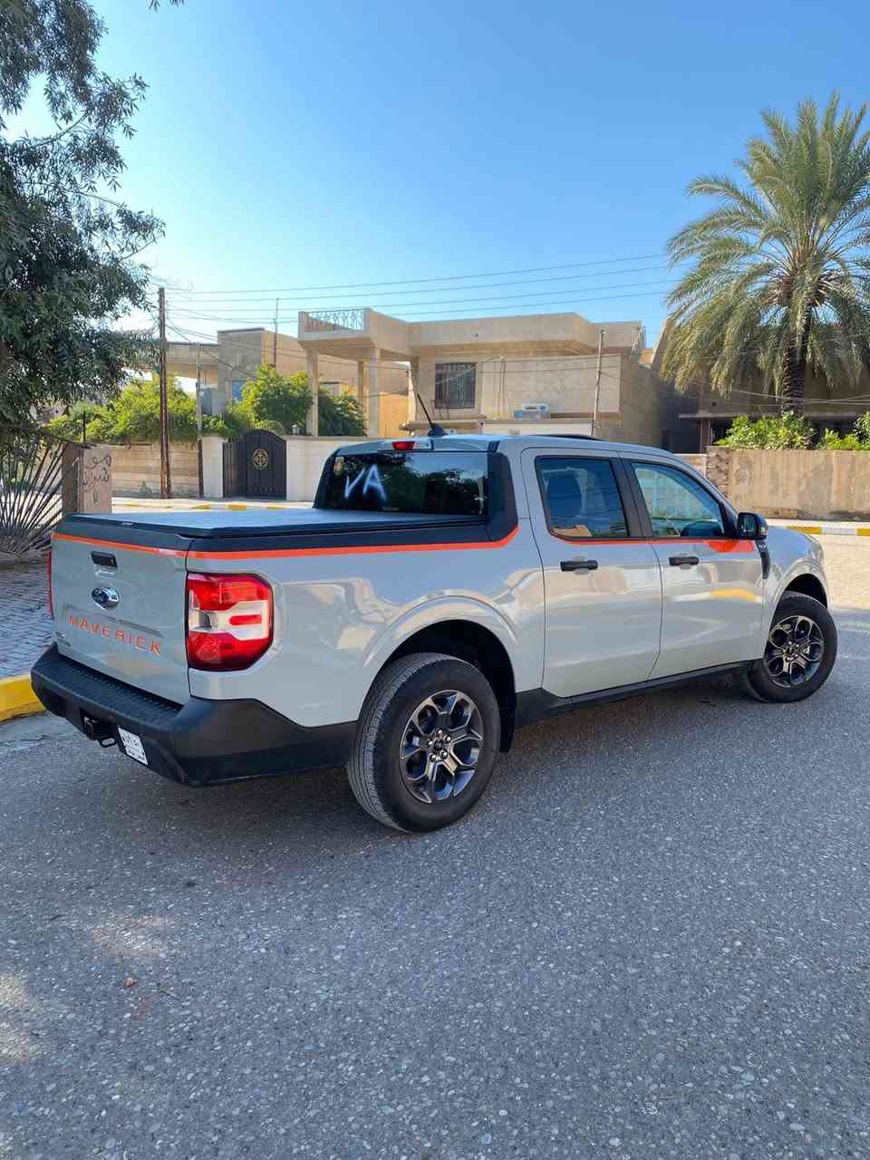 وينه الي دور مافرك حادث بسيط  مافرك 2024 اخت الكلين ماشيه 10سلايت XLT غلاف بدي  دخلي خارجي  بدون ايرباك 
بدون اي صبغ  حادث بسيط جداا خلفي  رادار خلفي  كامرا دورا 
كراسي حمي 
ستيرن حمي 
كراسي كهرباء 
***********
السونار مرفوق
