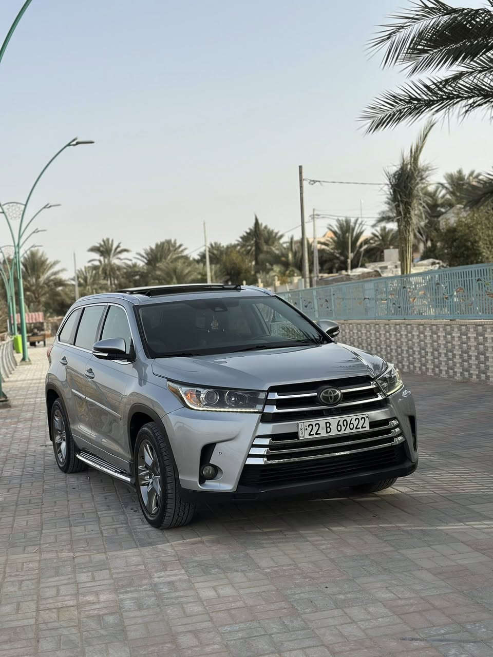السلام عليكم
تيوتا هايلندر (2018) امريكي كلين بدون صبغ 
رقم اربيل تحويل مباشر ماشيه (104) على نضافه محرك( V6) السياره جديده 
فئتها (LIMITED/AWD)                            1/1
بصمه ابواب 
بصمه تشغيل 
تشغيل عن بعد 
بانوراما 
فورويل 
كشنات جلد 
كشنات كهرباء
هيتر ستيرن 
تدفئه كشنات 
تبريد كشنات 
لد امامي 
لد خلفي 
5كامرات امامي جانبي خلفي 
تحكم سترين جهتين 
رادارات 
تحديد مسار 
صندوق كهربائي 
شاشه الحجم الكبير 
تدفئه تبريد كشنات خلفيه 
7راكب 
ومواصفات الهايلندر معروفه 
السعرر//285 ورقه وبيها مجال بسيط 
للاتصال//***********
***********
