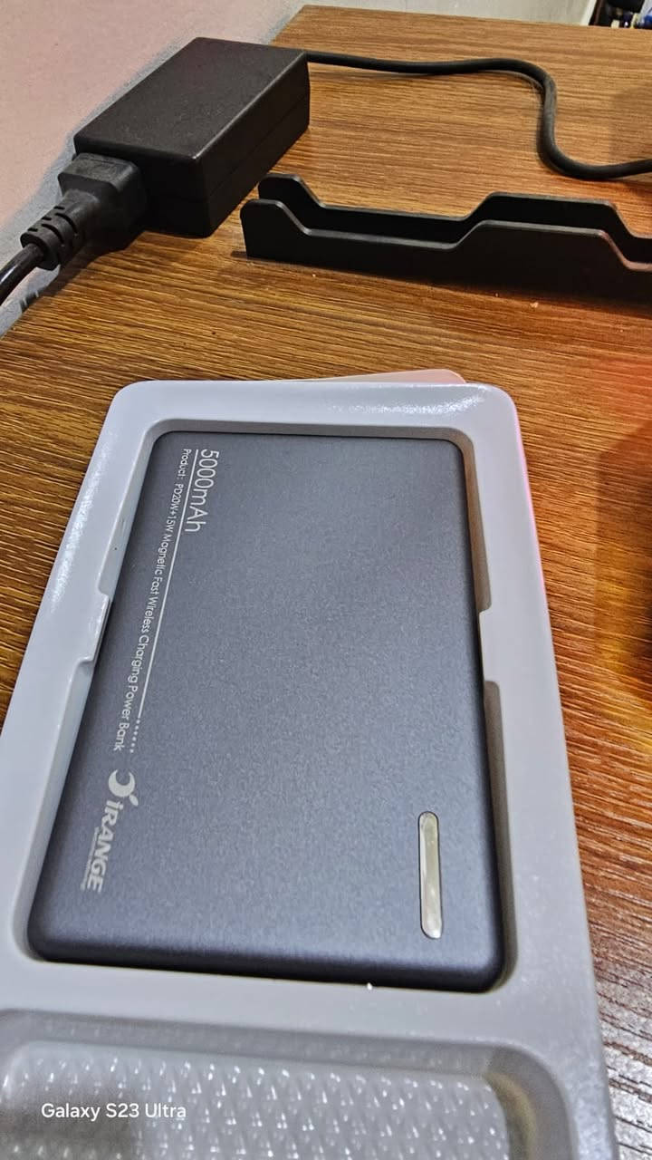 باور بانك الشحن اللاسلكي المغناطيسي IR-X12 من C İRANGE. 

السعة: 5000 مللي أمبير في الساعة

تقنية الشحن: PD20W + 15W شحن لاسلكي مغناطيسي سريع

الميزات: مغناطيسي قوي ومتوافق بالكامل مع بروتوكولات الشحن السريع السائدة مثل PD و FCP و QC.

الموديل: IR-X12

...........

السعر ٢٠ 

البلديات

***********
