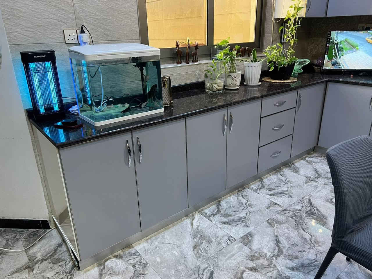 كاونتر خشب mdf للبيع حديث جداً واستعمال قليل ومستعجل فقط الجاد يتواصل على رقمي
***********
