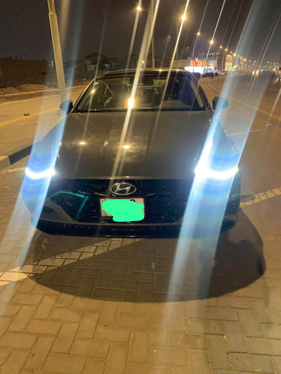 السلام عليكم شباب 
سوناتا مويل ٢٠٢١ وارد امريكي 
غرق ٤٠ بالمية 
السيارة كفالة عامه 
محرك ٢٥٠٠ المرغوب 
فول مواصفات 
رقم معوقين دخول السيارة ٢٠٢٣ 
السيارة ماشية ٤٠ الف
السعر ١٨٥
 واتساب فقط ***********

شريحه 
+964 778 265 9129 البصرة, العراق
