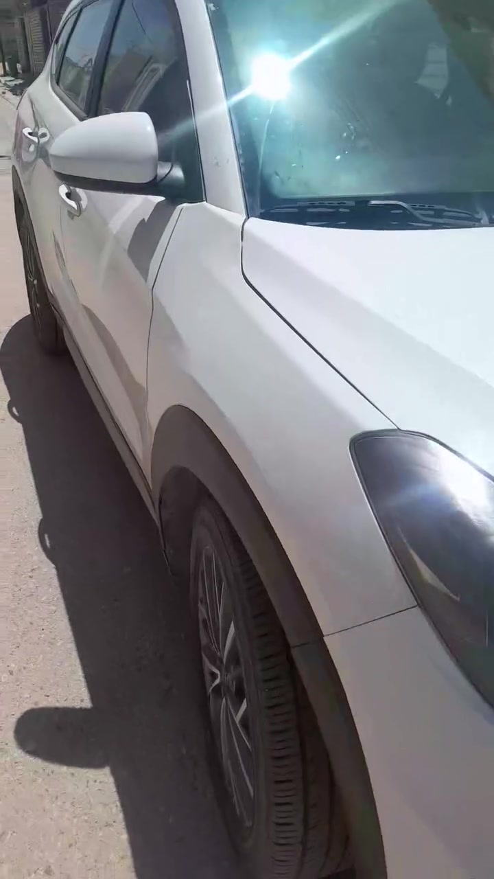توسان موديل ١٩ امريكي ماشيه ٥٨ ميل بيها جاملغ وبنيد فقط سعر ١٥٥ رقم بغداد سنويه ل ٣١ بسمي مكان بغداد العبيدي هاتف ***********
