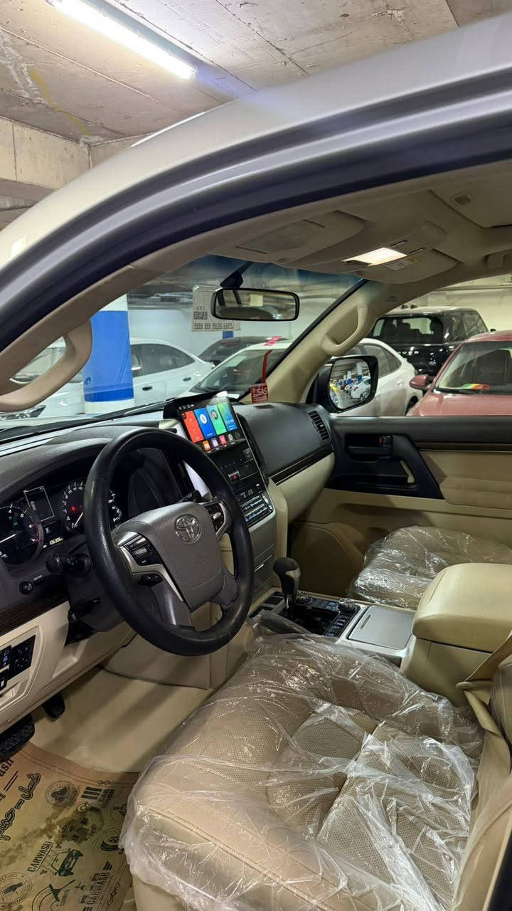 تويوتا لاند كروزر موديل2019
وكاله ساز كران تورين اصلي عداد لكزز ماشيه ١٠٦,٠٠٠ كم  كوشنات اثنين كهربا صندوك جك شفط سياره مكفوله بدون صبغ  مكانين تعديل (pdr) بدون صبغ محرك گير كهربائيات كلها بشرط بدون دينار مصرف 
عنوان اربيل 
رقم صاحب سيارة ***********
