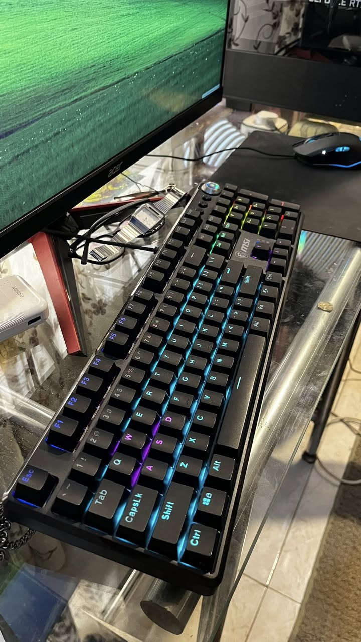تجميعة بكرت msi RTX 3060 12GB
السلام عليكم

تجميعة للبيع جديدة🆕 مع الكراتين ✅بضمان 6 اشهر 🔥الموصفات:
M.B: GIGABYTE A520 K V2
RAM: T-FORCE 2x8GB 3600mhz CL18 RGB
CPU: R5 3600 TRY
GPU: MSI RTX 3060 12GB SHADOW 2X OC
CASE: MSI MAG PANO M110L
PSU: MSI MAG A650BN
M.2: KODAK X350 256GB
HDD: HITACHI 750GB
CPU COOLER: PcCOOLER GI-CL120vc LIQUID
CASE COOLER I : CORSAIR 120mm x2
CASE COOLER II : T-FORCE 120mm
O.S: WINDOWS 11 pro
سعر الكيس حيكون 900 الف فقط 💵
Monitor: AOC 27inch 144hz 1ms ips
سعر الشاشة حيكون 180 الف فقط 💵
Keyboard: MSI VIGOR GK50Z V2
سعر الكيبورد حيكون 45 الف فقط 💵
في حال اخذت التجميعة كاملة حيكون الك تخفيض من السعر و سماعة و ماوس مستخدمات هدية 🎁


**إذا كنت صاحب هذا الإعلان وتريد حذفه لأي سبب، رجاءا أرسل رسالة إلى الدعم الفني**