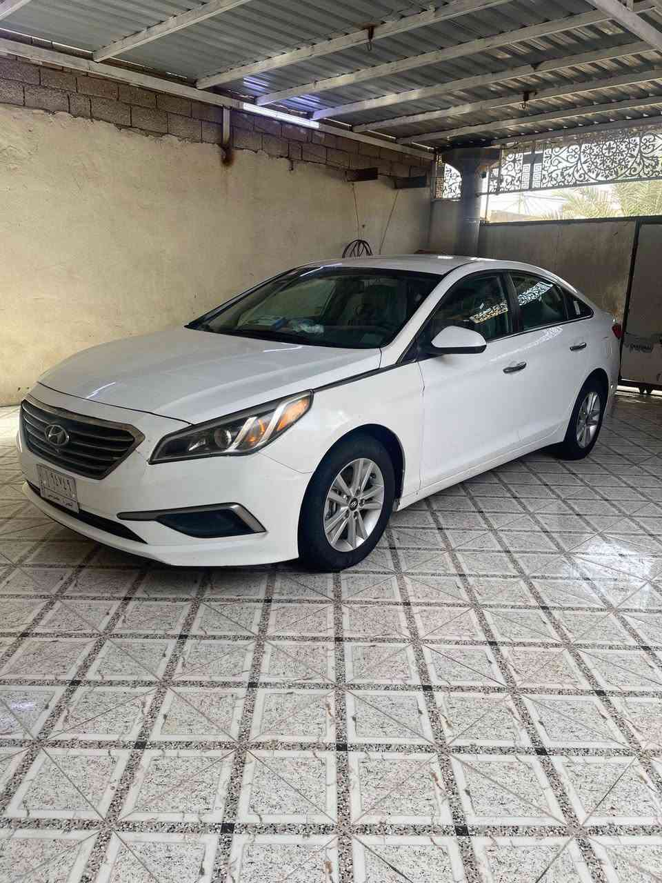 سلام عليكم للبيع سوناتا موديل 2016 وارد امريكي مبدل بنيد وجاملغ مصبوغ والباقي بدون دواخل أيرباك ليبل واحد كفاله من الضربه والتبديل والصبغ محرك كير تبريد حداديه تمام شاشه كامره خلفيه تحكم ستيرن نضام أيكو+نضام أيكو مثبت سرعه سياره جديده رقم بصره سنويه مجدده 2028 تحويل سعر 115 مجال كلش قليل/***********/عنوان بصره قضاء الهارثه
