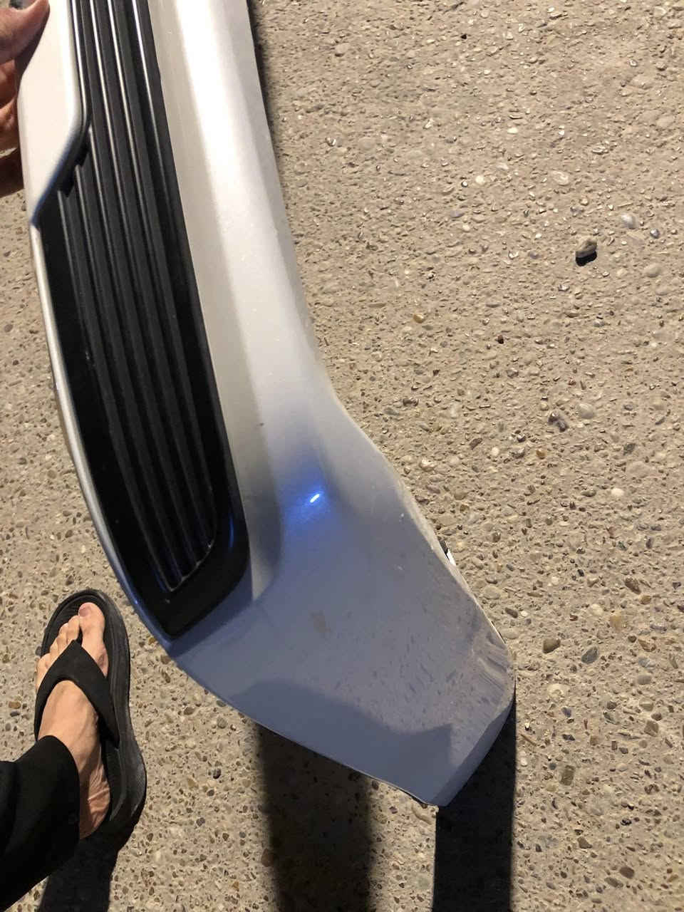 السلام عليكم لحية لاندكروز 2021 اصليه ترهم من 2016 ل2021 نظيفه مكاني بغداد مدينة الصدر السعر 60 الف توصيل داخل بغداد موجود بكروه ***********
