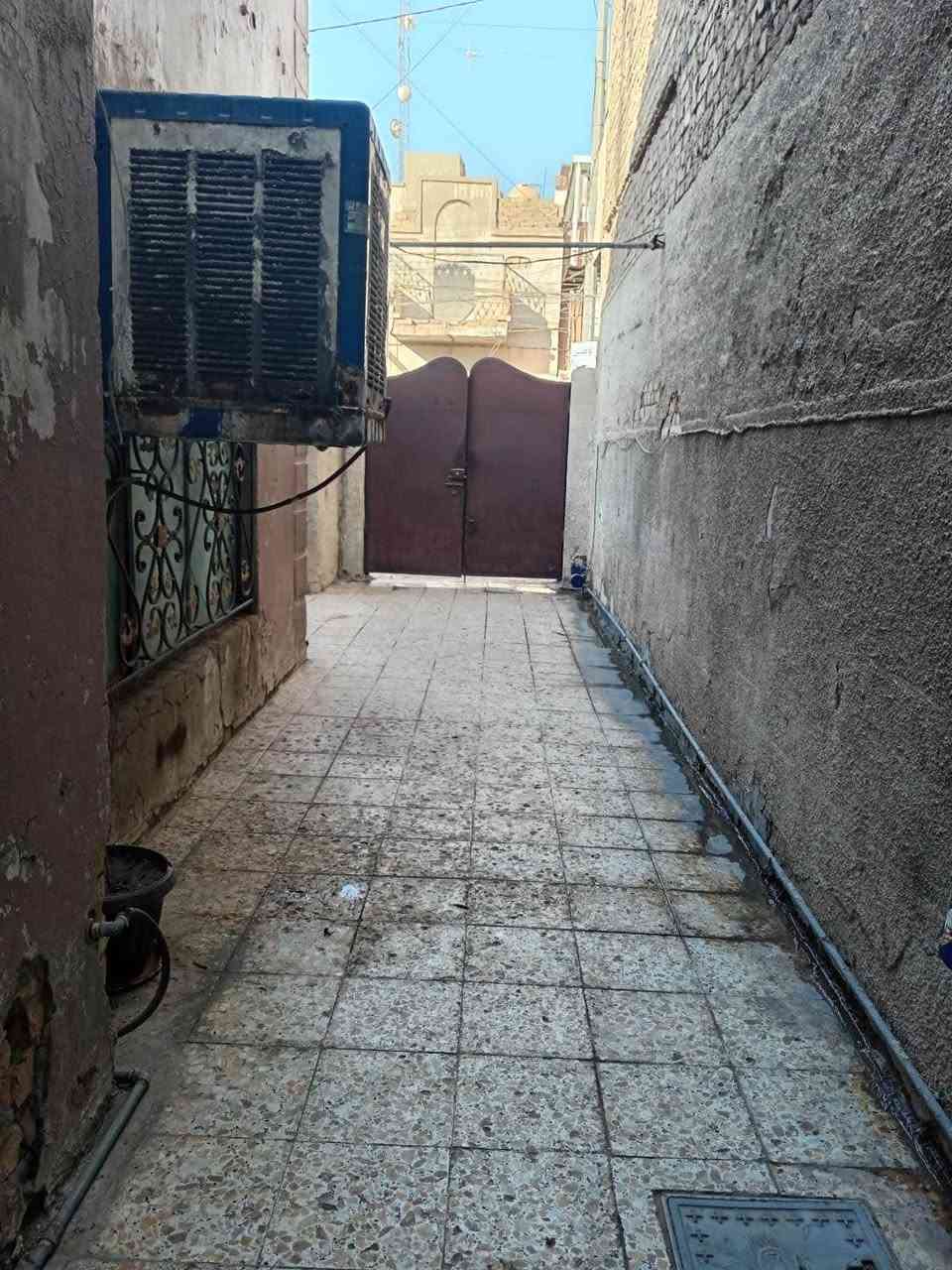 🏡🏡الدار للبيع (طابو صرف)🏡🏡
الواجهه 10 متر / النزال 15

⬅️العنوان  بغداد/الحرية الثالثة /دباش/فرع مرطبات جنينة
⬅️ محله ٤٢٠ ➖زقاق 32➖ دار 8
((يبعد ٥ دقائق عن ساحة عدن ))
يحتوي على:- غرفه نوم عدد3/صاله/هول داخلي/مطبخ/منور/صحيات عدد١/بيتونه/سطحين/گراج/ 
🧱 علماً ان بناء البيت عكادة وليس مسلح
للاستفسار الأتصال 
🔔🔔***********🔔🔔
يوجد واتس اب او مراسله الصفحة لمعرفة السعر 💵 بغداد, العراق
