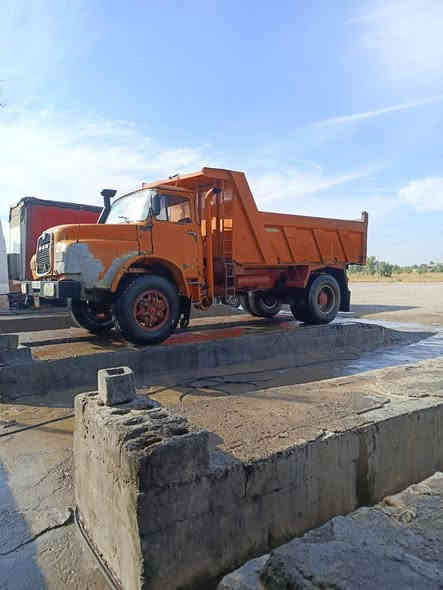 مان 82لبيع خير من الله جاهزه للشغل
*********** مكاني ديالى شهربان 
رقم نكليزي جديد  بغداد
