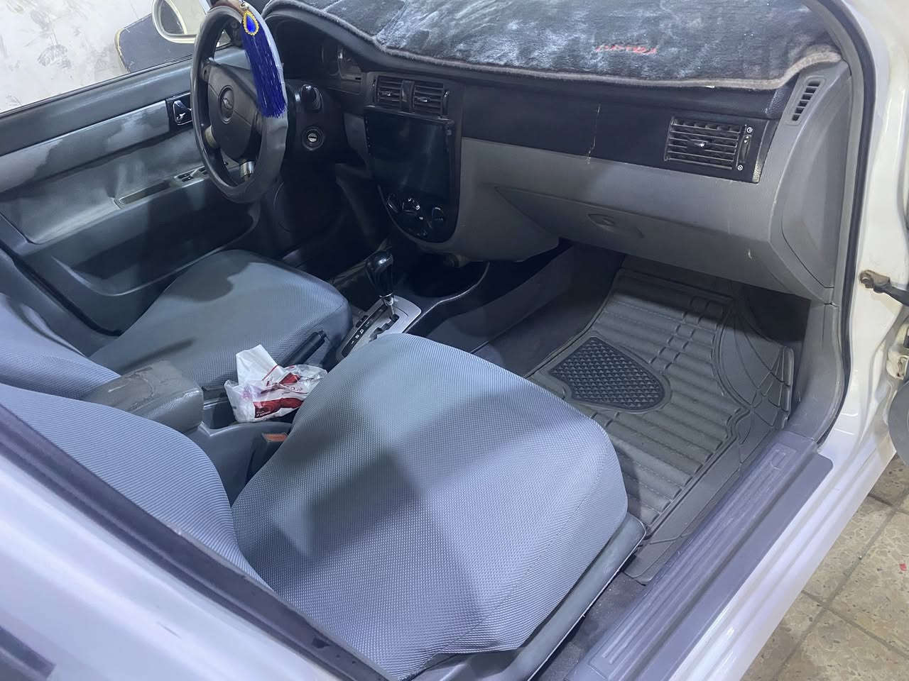 السلام عليكم اوبترة مديل 2011 سيارة جاهزة مكينه كير تبريد حدادية تخم تاير كلهة جاهزة والسيارة مكفوله كلهة بس مدكر امامي مبدل بيهة رقم بصرة سنويه مامنتهية والسعر 80 وبيهة مجال العنوان البصرة واي استفسار اتصل وانه خادم ***********
