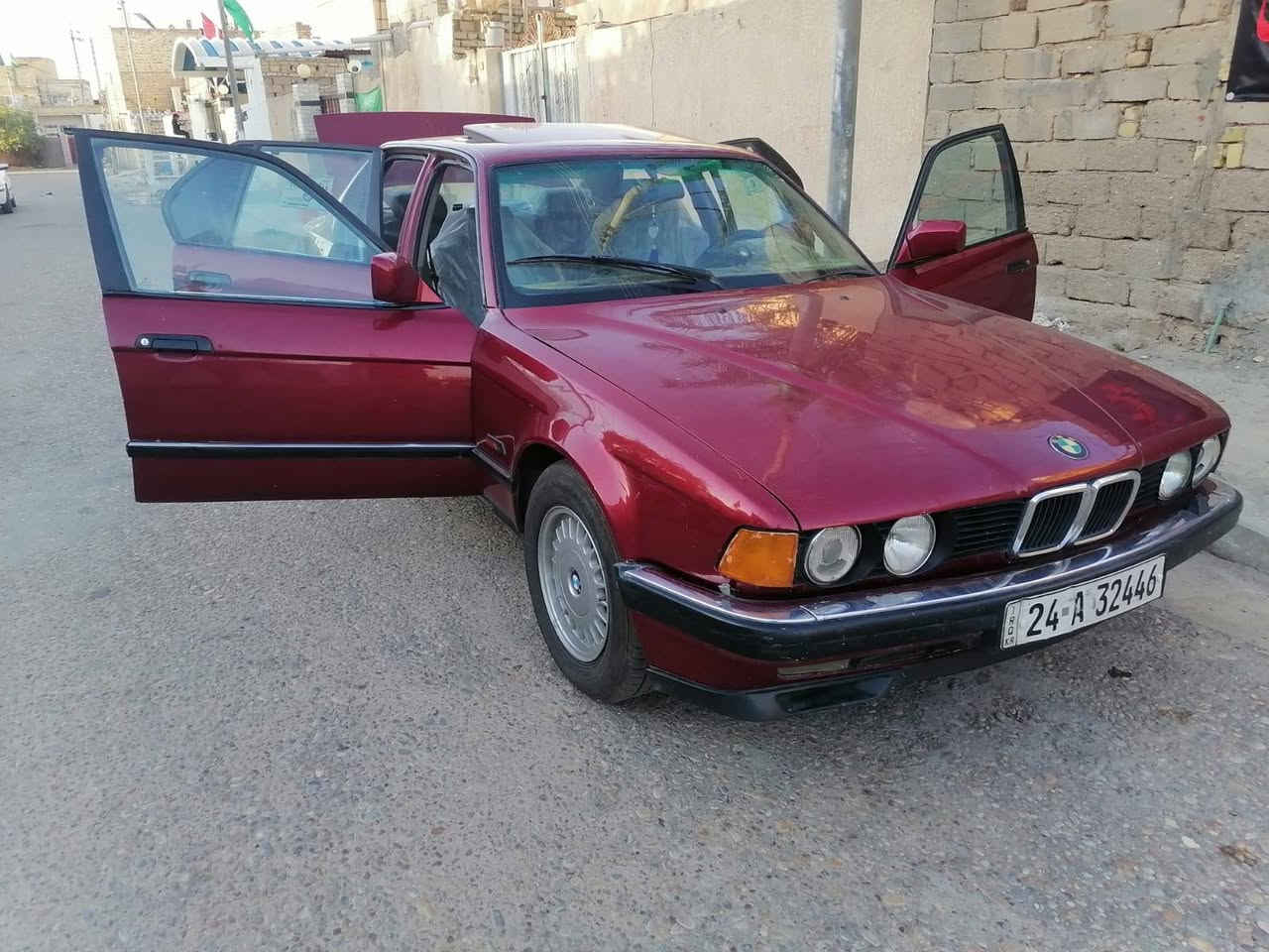 BM للبيع
موديل 93  مصبوغه جمالي بيها فقط ضربه كد شبر
مكينه 3000 مكينه وكير خير من الله
  رقمها انكليزي  شرط تحويل
سعرها 40 
الاستفسار أكثر أتصال ب صاحب سياره ***********
( ملاحظة انا مكلف بلنشر )
