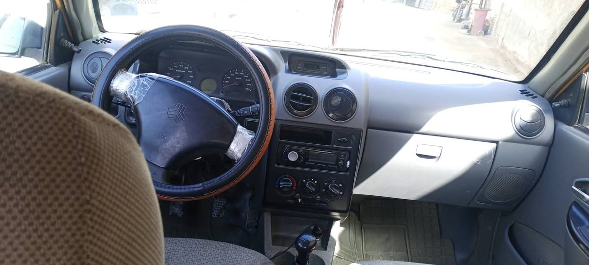 سايبه 2013
سياره مكينه كير مكفولات خير من الله 

شوصيي زينه بيه فطر بل يمنه 

تبريد شغال بس الغاز طار مالته من يم الولف ابيعك تبريد يشتغال بس غاز عوزه تفائه شغال 

السعر31 وبيه مجال وبيه طخات بصيطه سياره وين ميعجبك اطلع *********** مكاني طوريج
