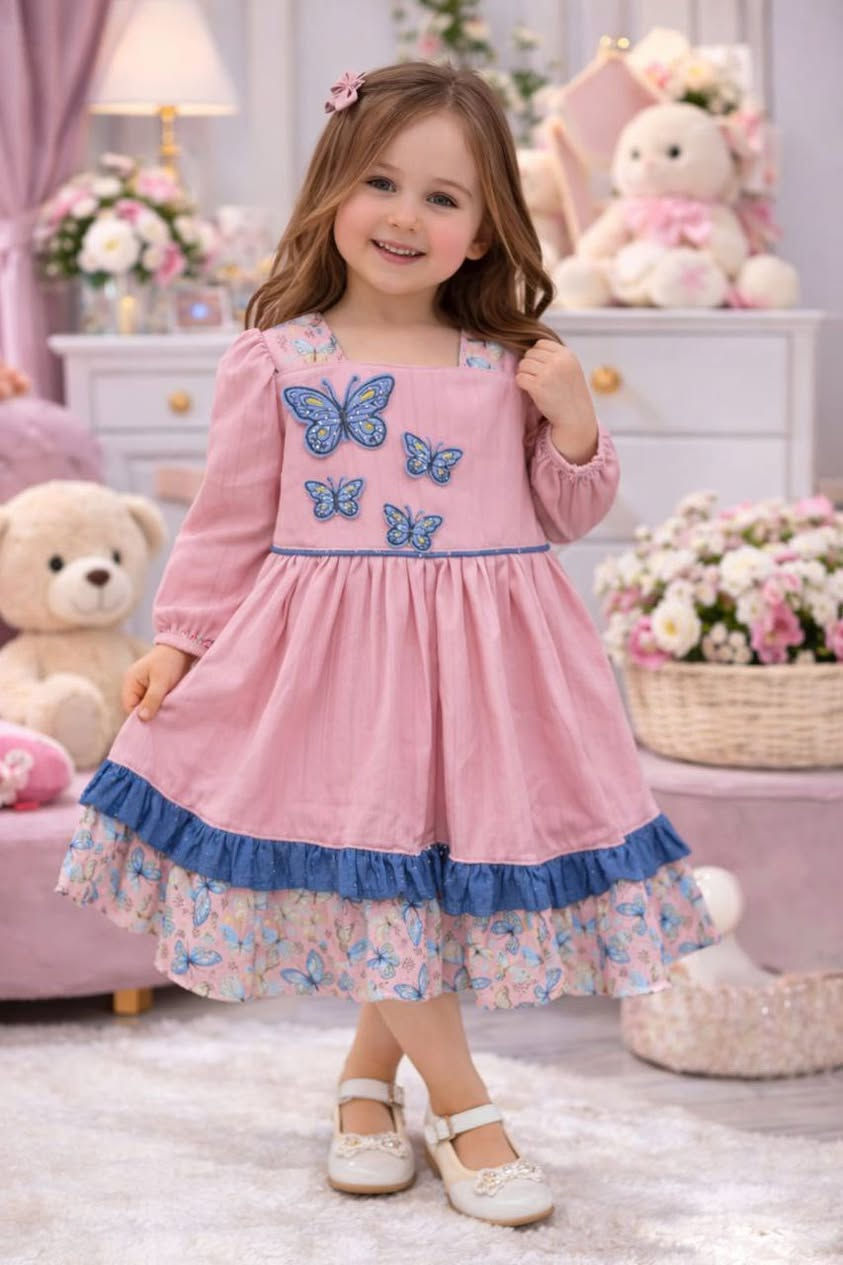 فستان بناتي أنتيكا  قياس من 2-5 سنه


**إذا كنت صاحب هذا الإعلان وتريد حذفه لأي سبب، رجاءا أرسل رسالة إلى الدعم الفني**