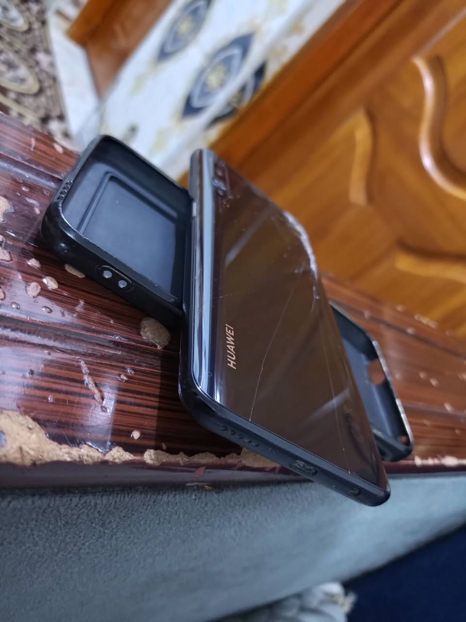 السلام عليكم هونر واي ٩ اس الجهاز نضيف فقط كامره اماميه عاطله والضهر مفطر الجهاز اصلي وما مفتوح وشحنه كلش حلو بل صرف ذاكره ١٢٨ عشوائية ٦ مال دراسة سعره ٧٠ الف عنواني حله مركز ***********
