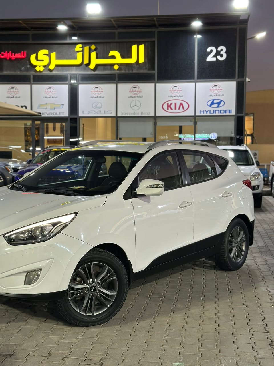 السلام عليكم هيونداي توسان 2015 خليجي المواصفات الاعتيادية سويج تحكمات ستيرن كامرة كشنات مخمل قطعتين تبريد سيارة مكفولة ماشية 157الف كيلو معروضة ب148ورقة وبيها مجال مكاني كربلاء ***********
