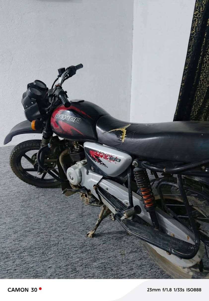 من رخصة الادمن بوكسر للبيع رقم او سنويه مكينه مفتوحه الدراجه كلش راقيه السعر مليون او600 الاتصال ‏‪‏ *********** المكان حمدان
