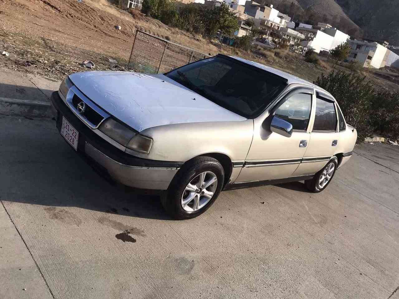 ئۆپڵڤیکترا مەکینە ۲٠مۆدیلی ۱۹۹۲ گیرو مەکینەی  بەشەرت  گشت گیانی بەشەرت ٤ تایەو ویلی لۆکی لەژیرە 
علوج  
شوین قەزای دوکان 
سحری ۱۸ گەڵاو مەجال 
ژ/*********** السليمانية, العراق
